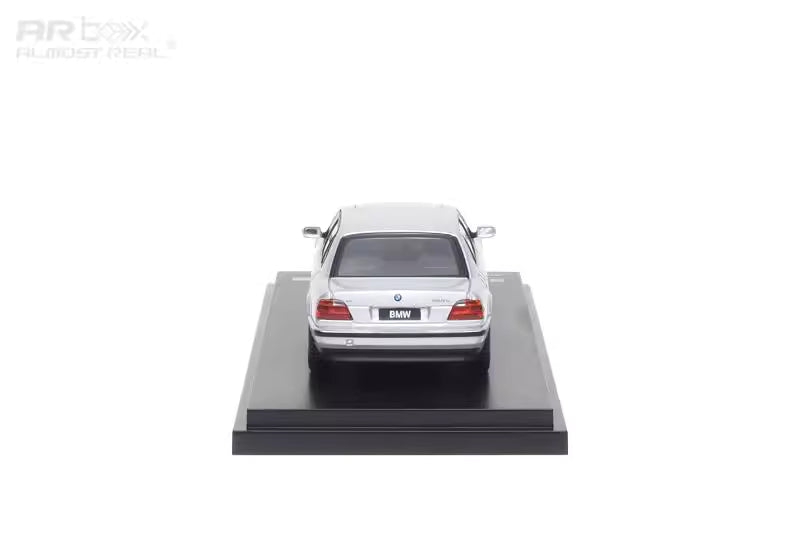 AR Box 1:64 BMW 7 Series Mk3 E38 750iL Silver BMW Official Licensed
