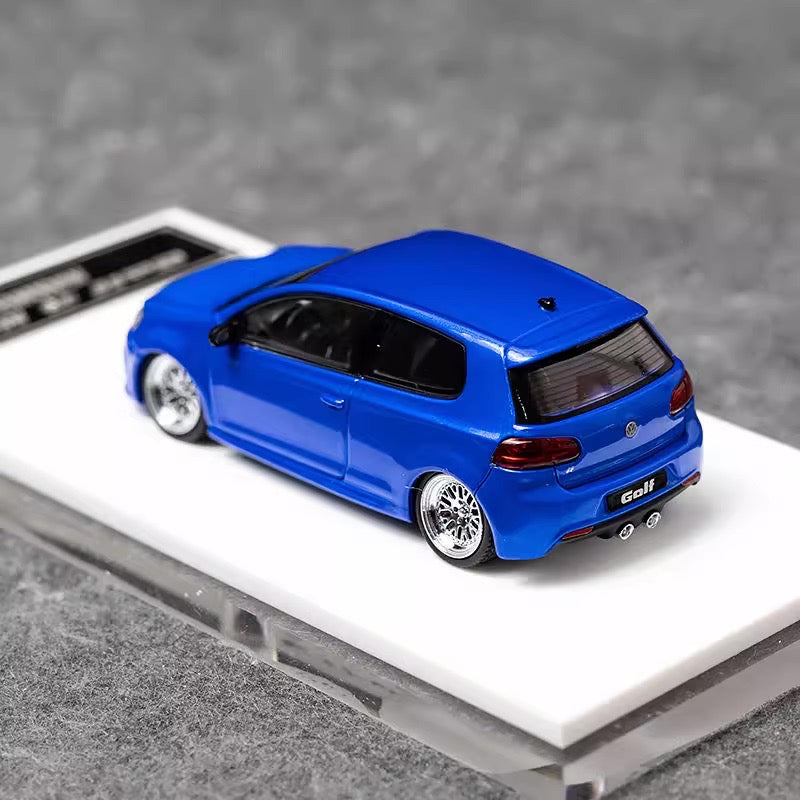 Maxwell 1:64 Volkswagen Golf GTI MK6 Pearl Blue BBS Wheels Low Stance Version Openable Front Hood Detailed Engine (China Beijing Hobby Expo HEC 2025 Event Edition)