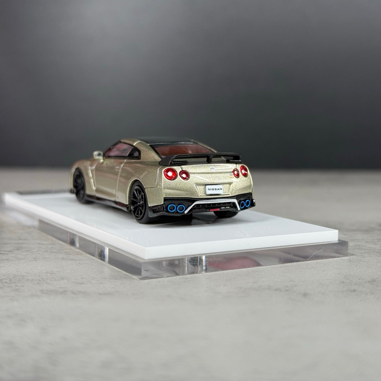 Motorhelix 1:64 Nissan GT-R R35 Tracked Edition Engineered By Nismo T-Spec 2022 Millennium Jade Openable Front Hood Detailed Engine Official Licensed (Premium Box Packaging)