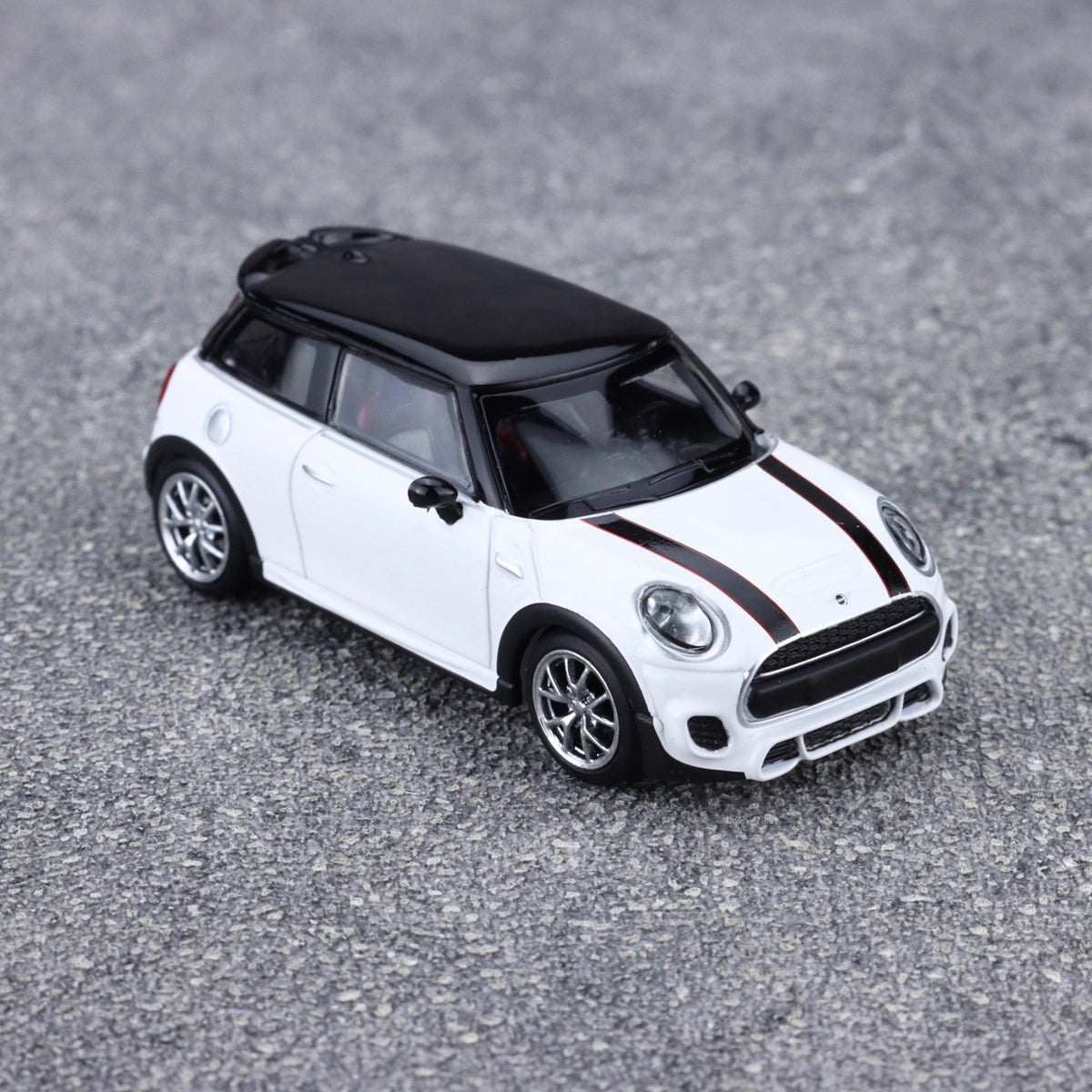 Stance Hunters 1/64 Mini Cooper F56 JCW John Cooper Works White