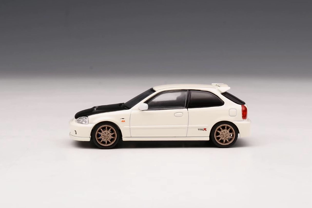 Motorhelix Intern Series 1:64 Honda Civic Type R EK9 Carbon Hood Mugen Edition Champion White - Honda and Mugen Official Licensed