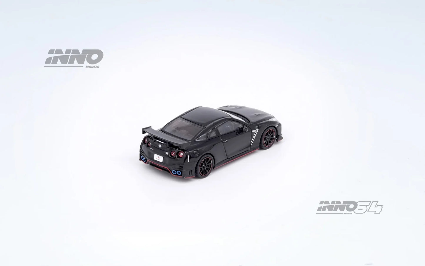 INNO64 1:64 NISSAN GT-R (R35) NISMO Black (IN64-R35N-BLA)