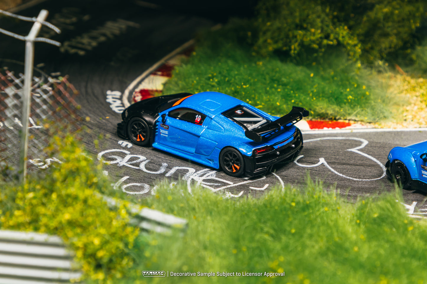 Tarmac Works 1/64 Audi R8 LMS GT3 evo II Tarmac Works 10th Anniversary - HOBBY64