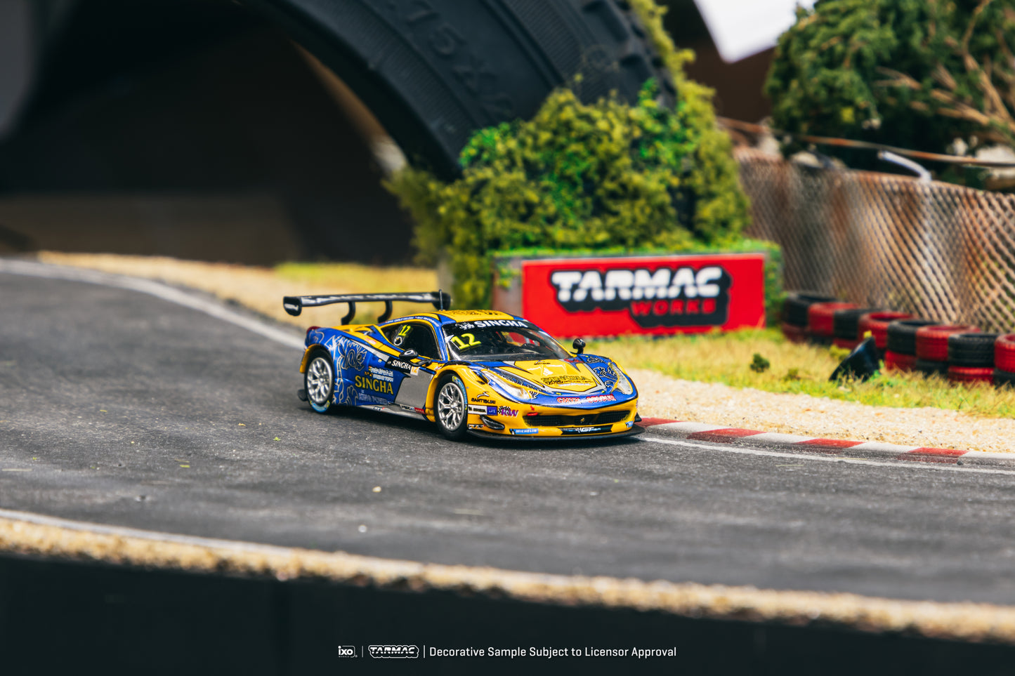 Tarmac Works X iXO Models 1/64 Ferrari 458 Italia GT3 GT Asia 2016 #12 - HOBBY64