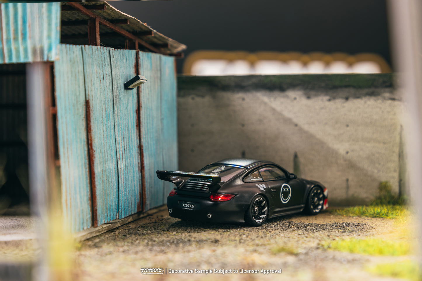 Tarmac Works 1/64 Porsche Old & New 997 Matte Black - HOBBY64