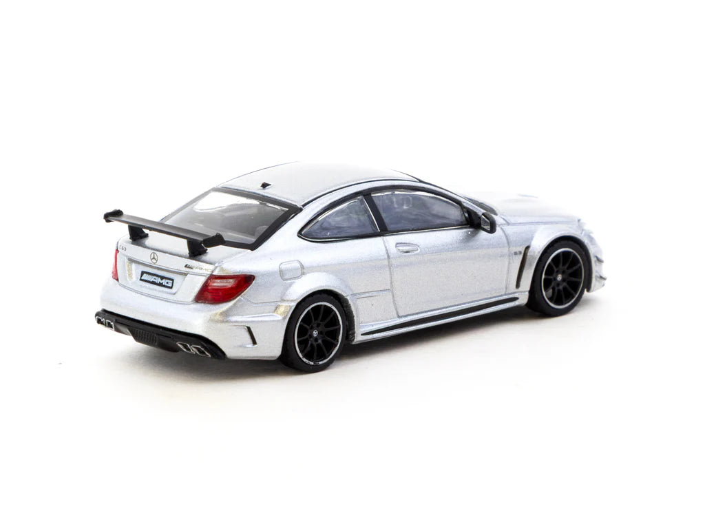Tarmac Works 1/64 Mercedes-Benz C 63 AMG Coupé Black Series Silver Metallic - GLOBAL64