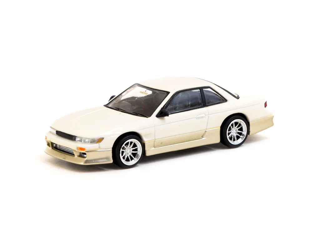 Tarmac Works 1:64 VERTEX Nissan Silvia S13 White / Gold - Lamley Special Edition - GLOBAL64