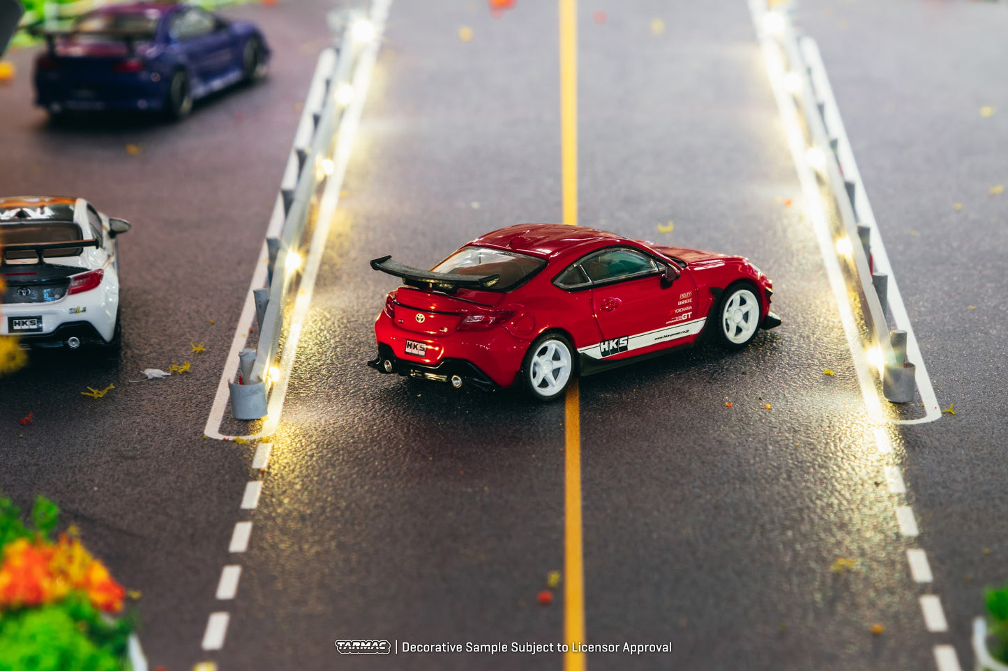 Tarmac Works 1/64 HKS Toyota GR86 Red - GLOBAL64