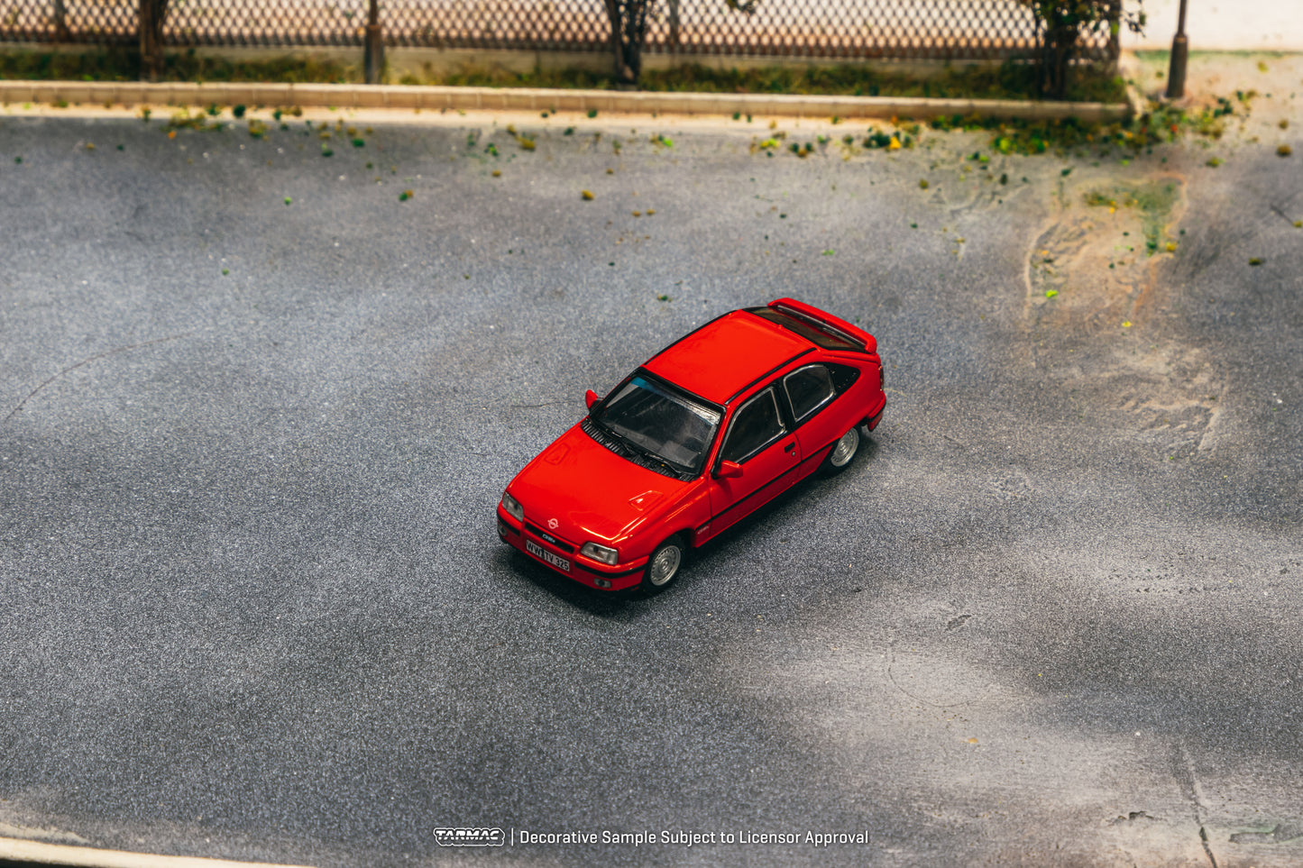 Tarmac Works 1/64 Opel Kadett GSi Red - GLOBAL64