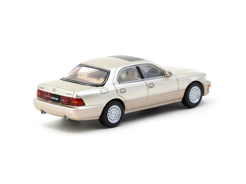 Tarmac Works 1/64 Lexus LS400 Champagne Beige Metallic - GLOBAL64
