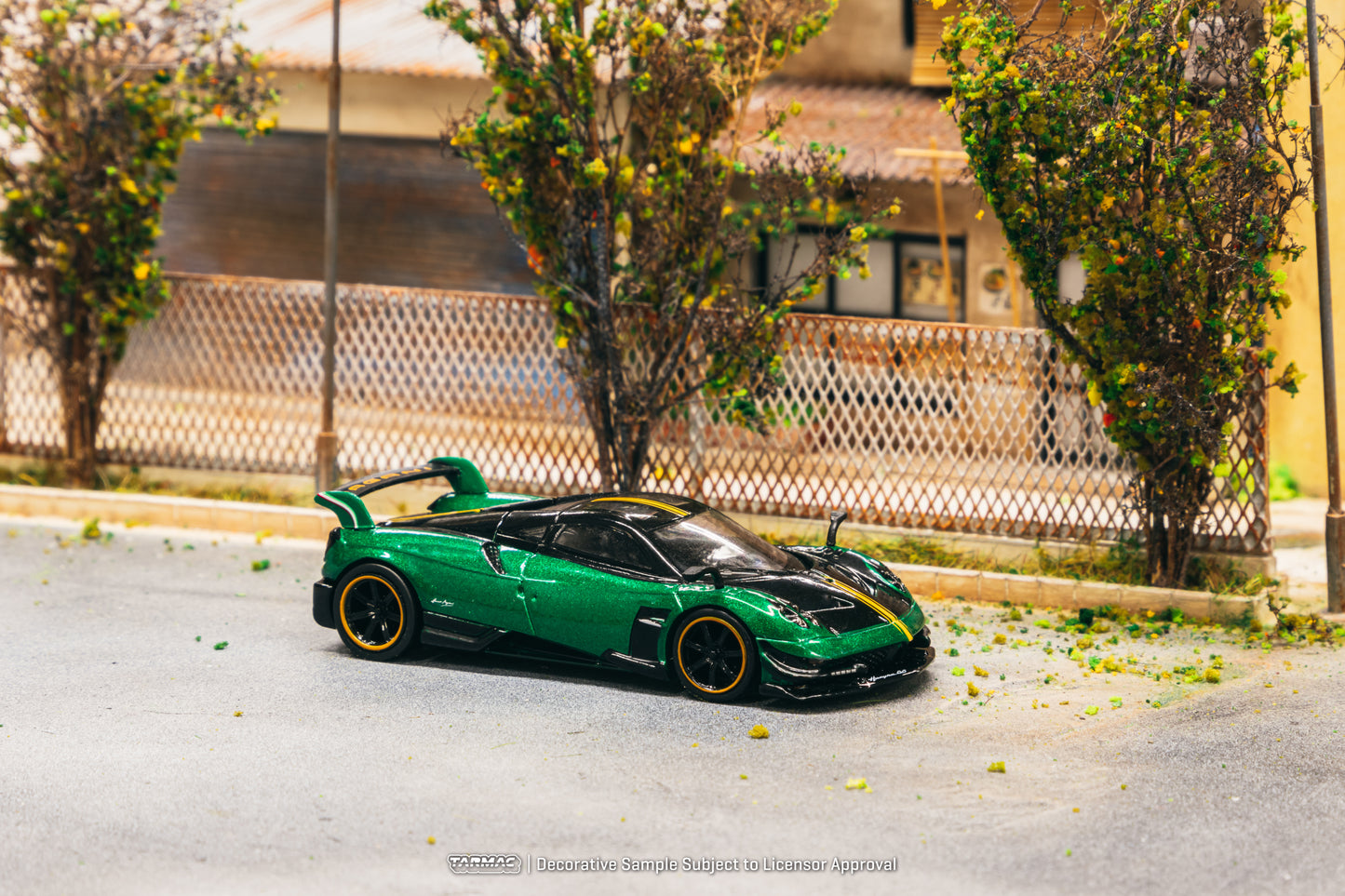 Tarmac Works 1/64 Pagani Huayra BC Trifoglio Verde - GLOBAL64