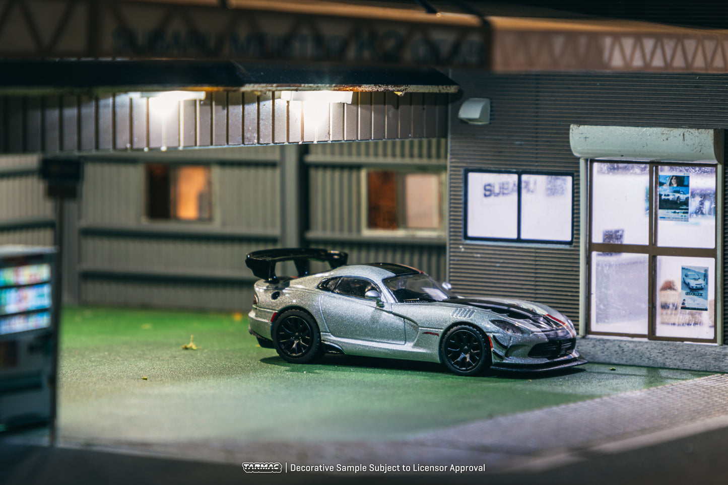 Tarmac Works 1/64 Dodge Viper ACR Extreme Silver Metallic - GLOBAL64