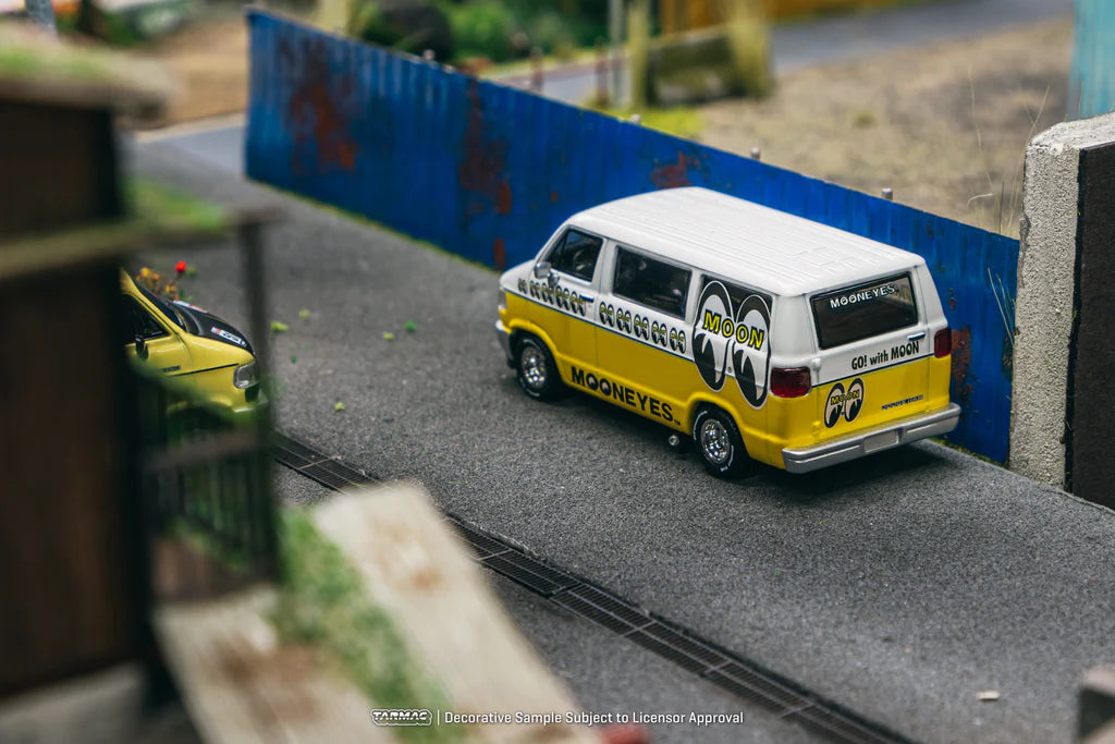 Tarmac Works 1/64 Dodge Van Mooneyes -GLOBAL64
