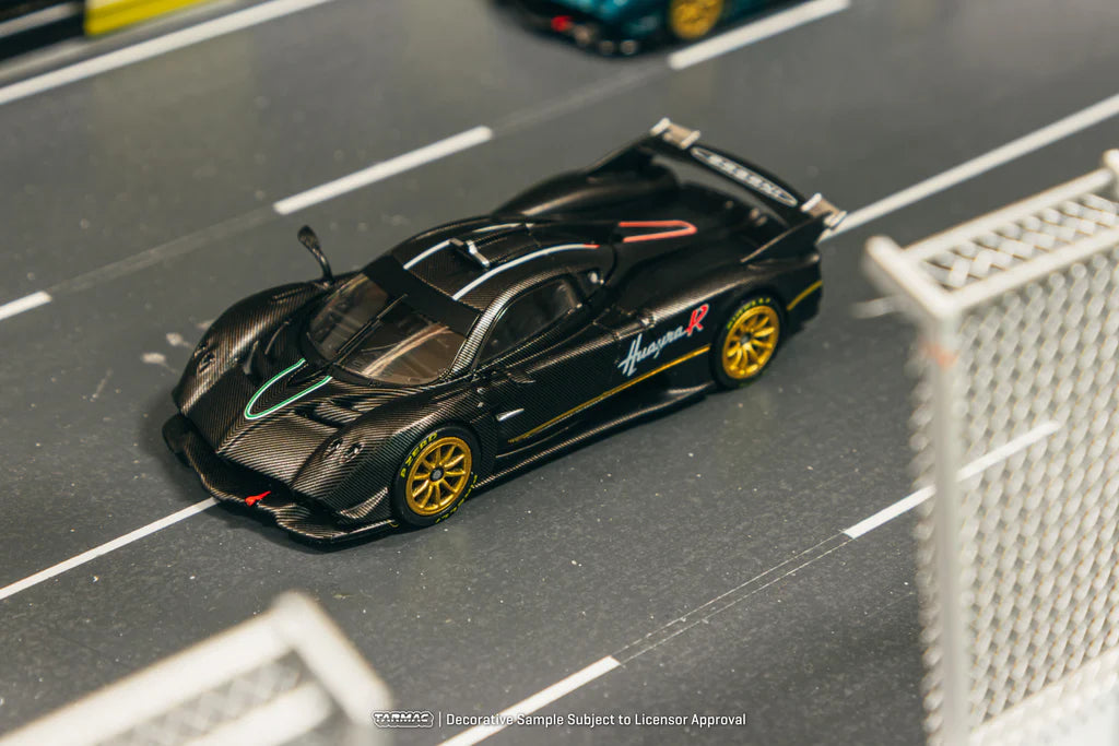 Tarmac Works 1/64 Pagani Huayra R Matt Black Carbon Fiber - GLOBAL64 (Limited in 3,552pcs in production)