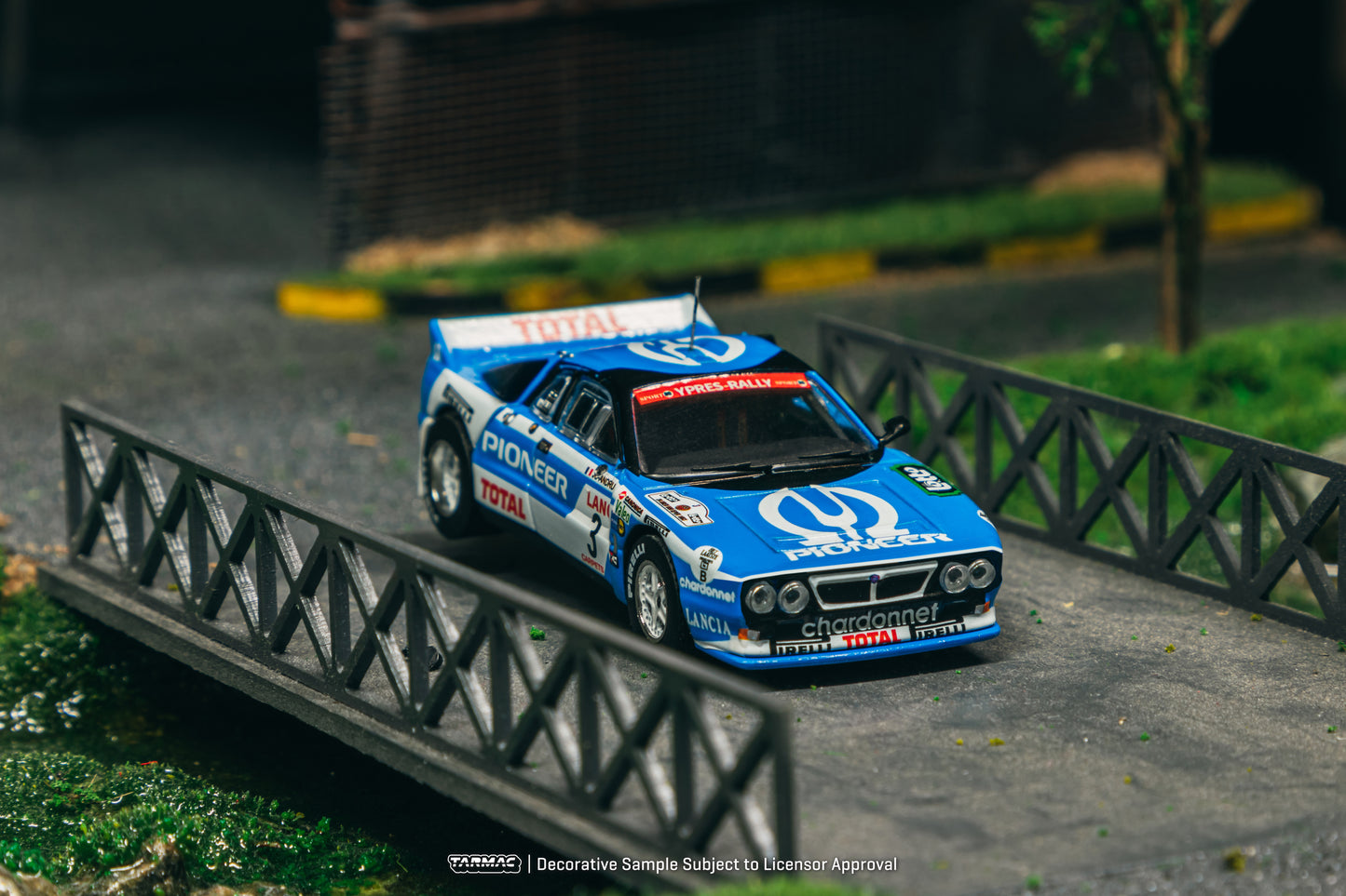 Tarmac Works 1/64 Lancia 037 Rally, Ypres 24 Hours Rally 1983, J.C. Andruet / F. Sappey - HOBBY64+