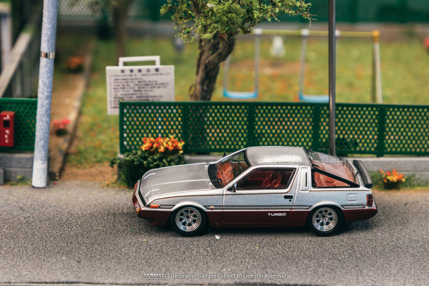 Tarmac Works 1/64 Mitsubishi Starion Silver / Dark Red - ROAD64