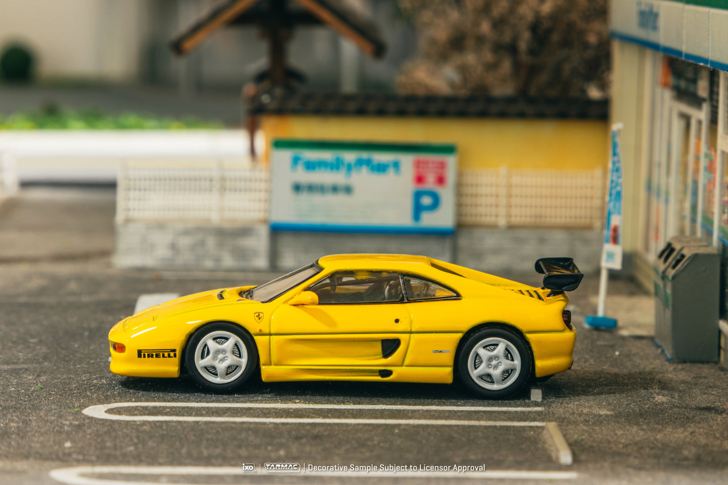 Tarmac Works X iXO Models 1/64 Ferrari F355 Challenge Yellow - ROAD64