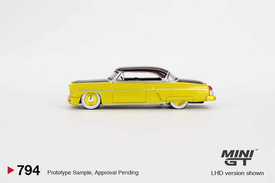 Mini GT 1:64 Lincoln Capri Hot Rod 1954 Lime Yellow (MGT00794-CH)