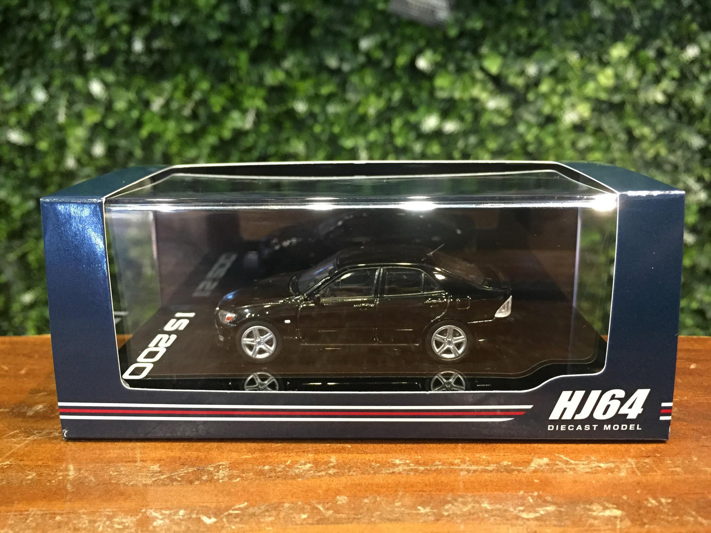 Hobby Japan 1:64 Lexus IS200 IS 200 GXE10 Black (HJ643080BK)