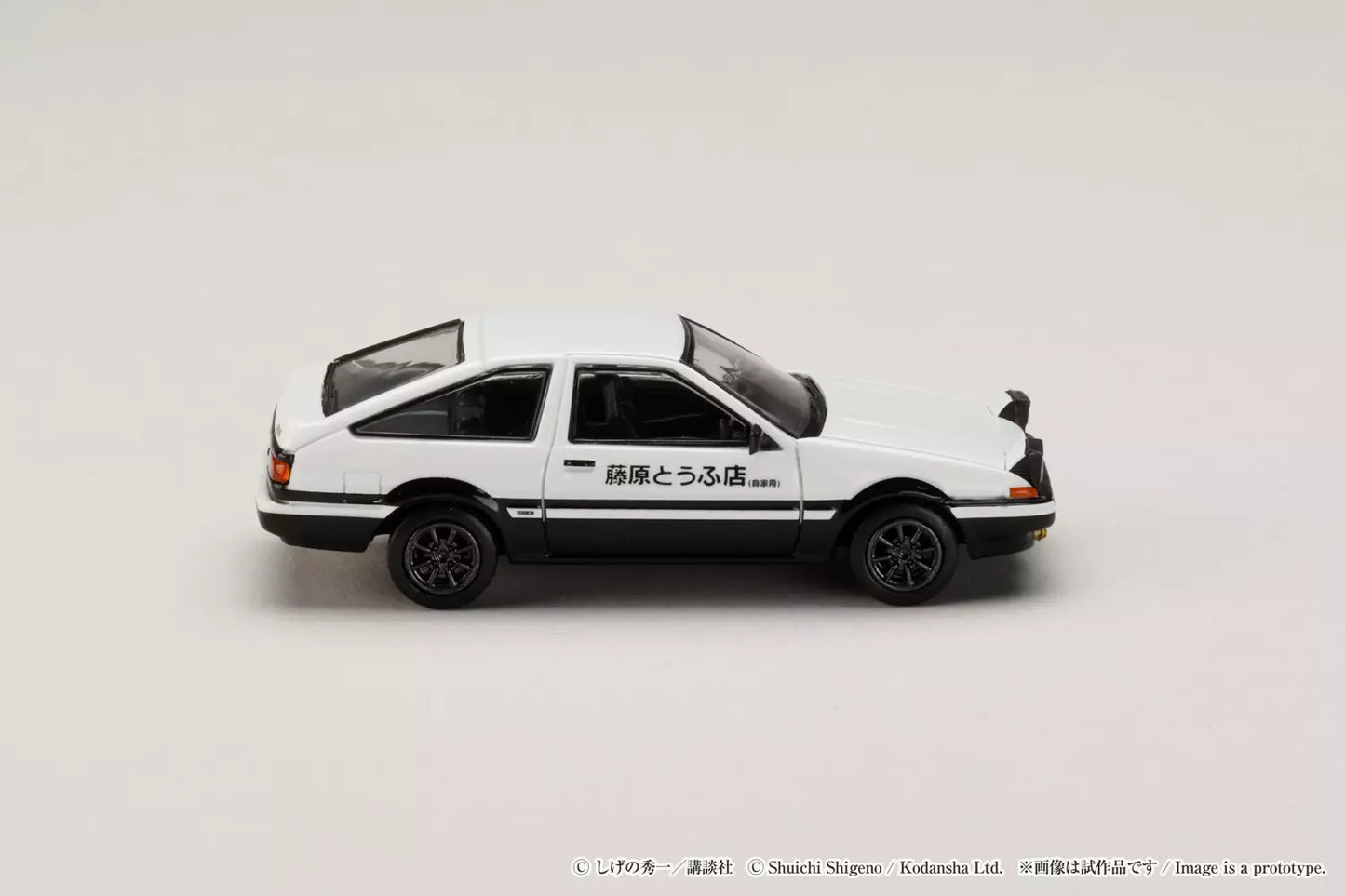 Hobby Japan x JDM64 1:64 Toyota Sprinter Trueno GT Apex AE86 White Front Hood Initial D 30th Anniversary Set A Takumi Fujiwara vs Keisuke Takahashi