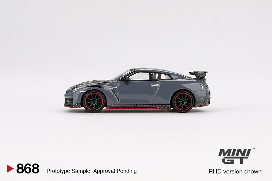 Mini GT 1:64 Nissan GT-R Nismo 2024 NISMO Stealth Gray (MGT00868-CH)