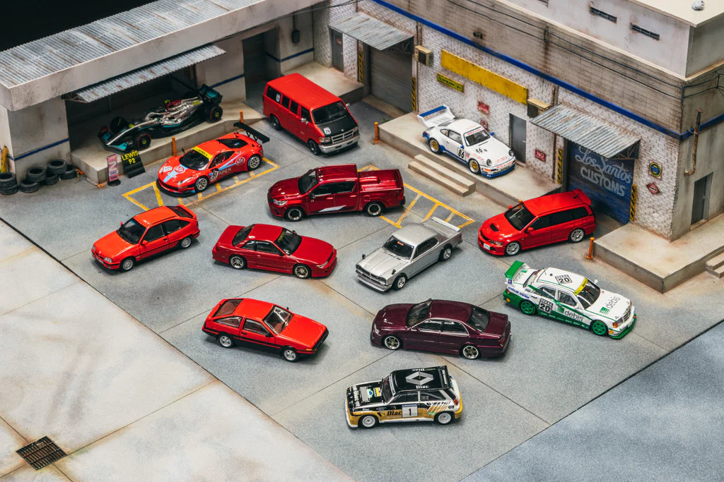 Tarmac Works 1/64 Nissan Skyline 2000GT-R (KPGC10) Silver -Japan Special Edition - GLOBAL64