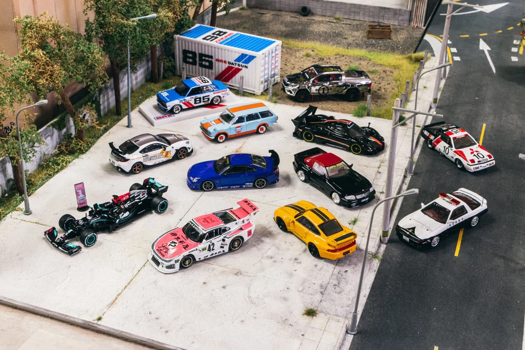 Tarmac Works 1/64 Mitsubishi Starion Macau Guia Race 1985 #10 - HOBBY64