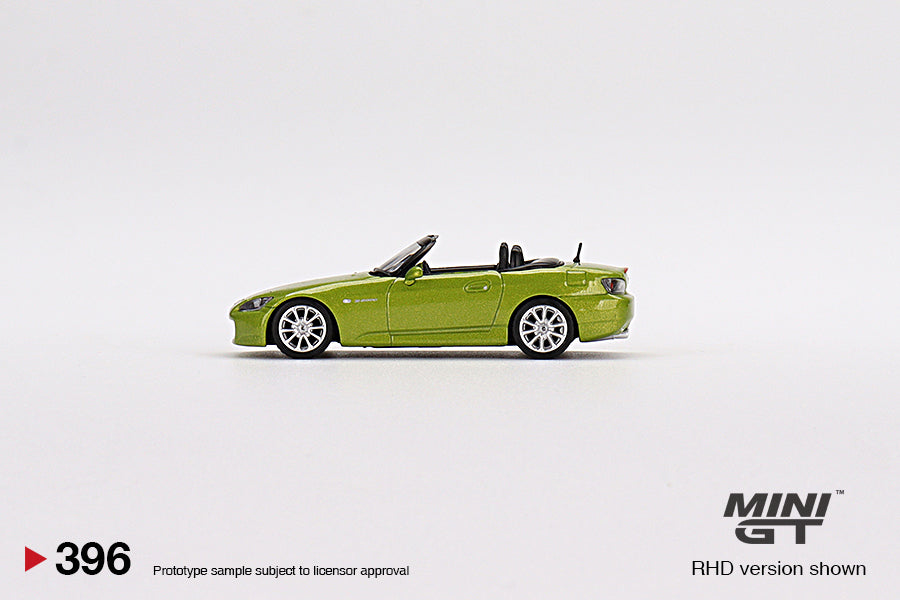 Mini GT- 1/64 Honda S2000 (AP2) Lime Green Metallic RHD (MGT00396-R)