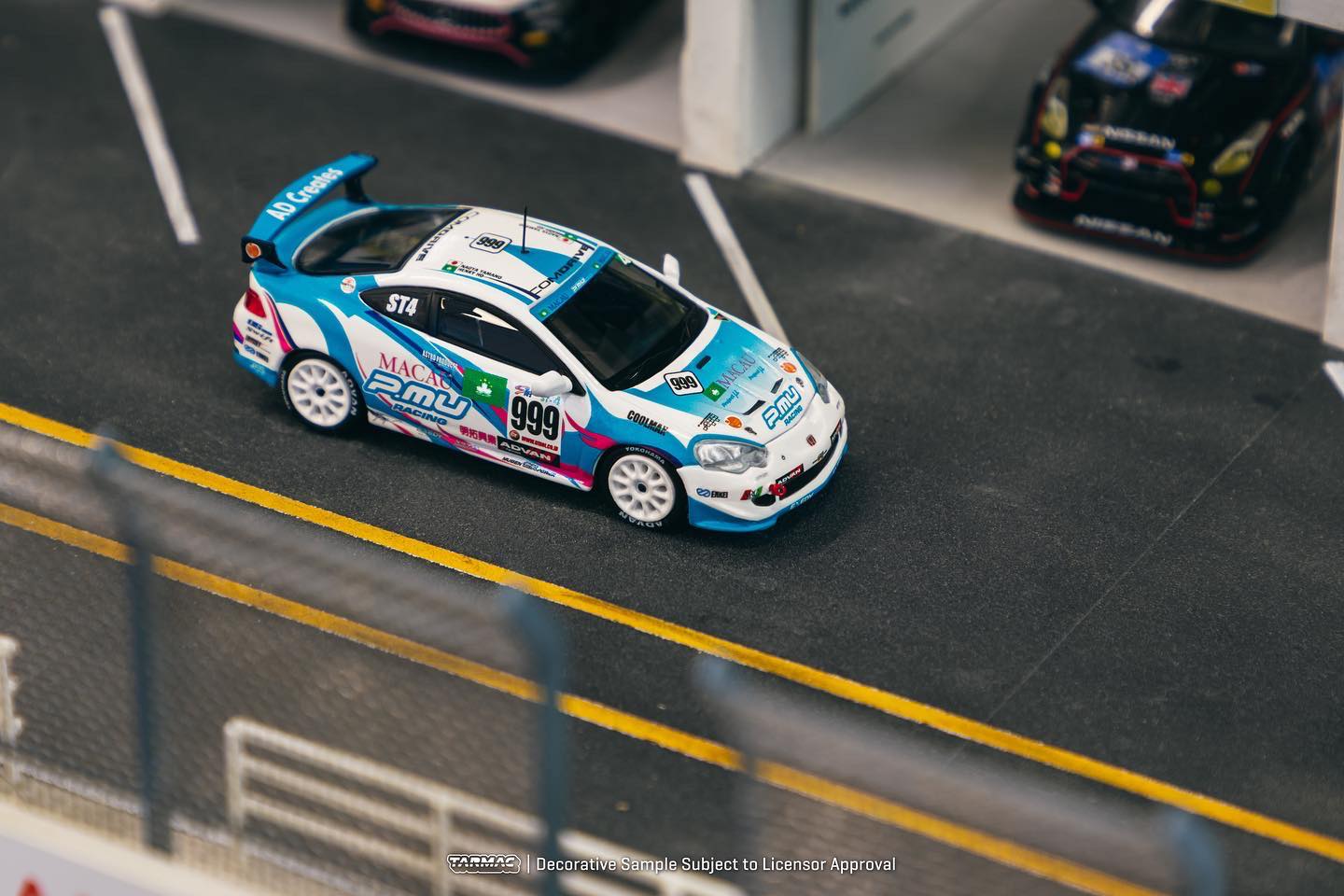 Tarmac Works 1/64 Honda Integra Type-R DC5 Super Taikyu Series 2006 #999 ST-4 Champion - Hobby 64