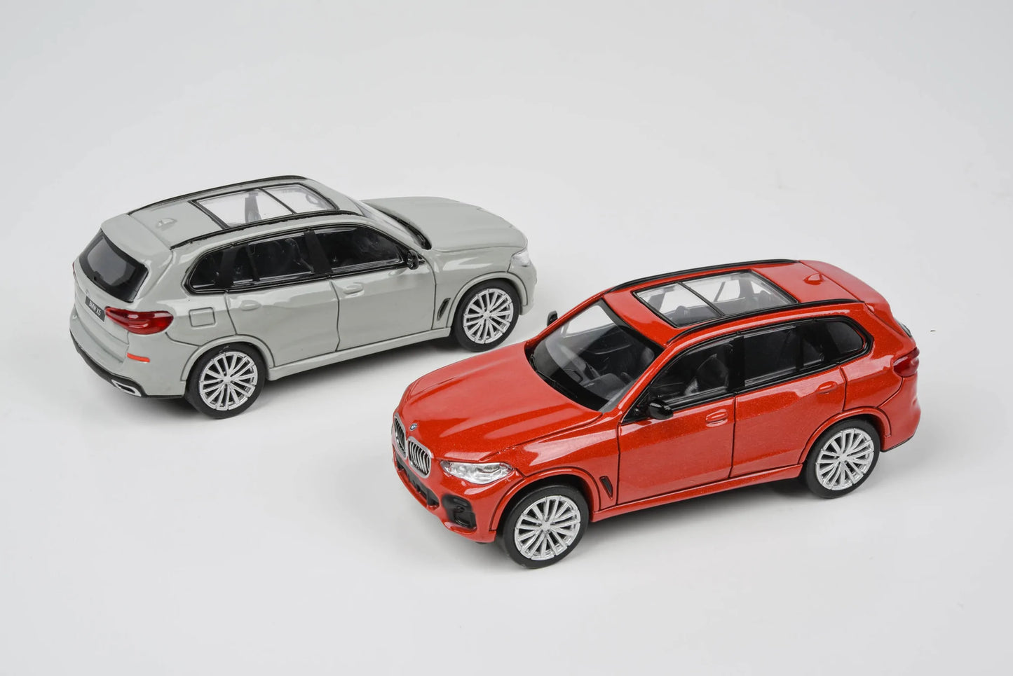 PARA64 1/64 BMW X5 Nardo Grey Diecast Model Car (RHD)