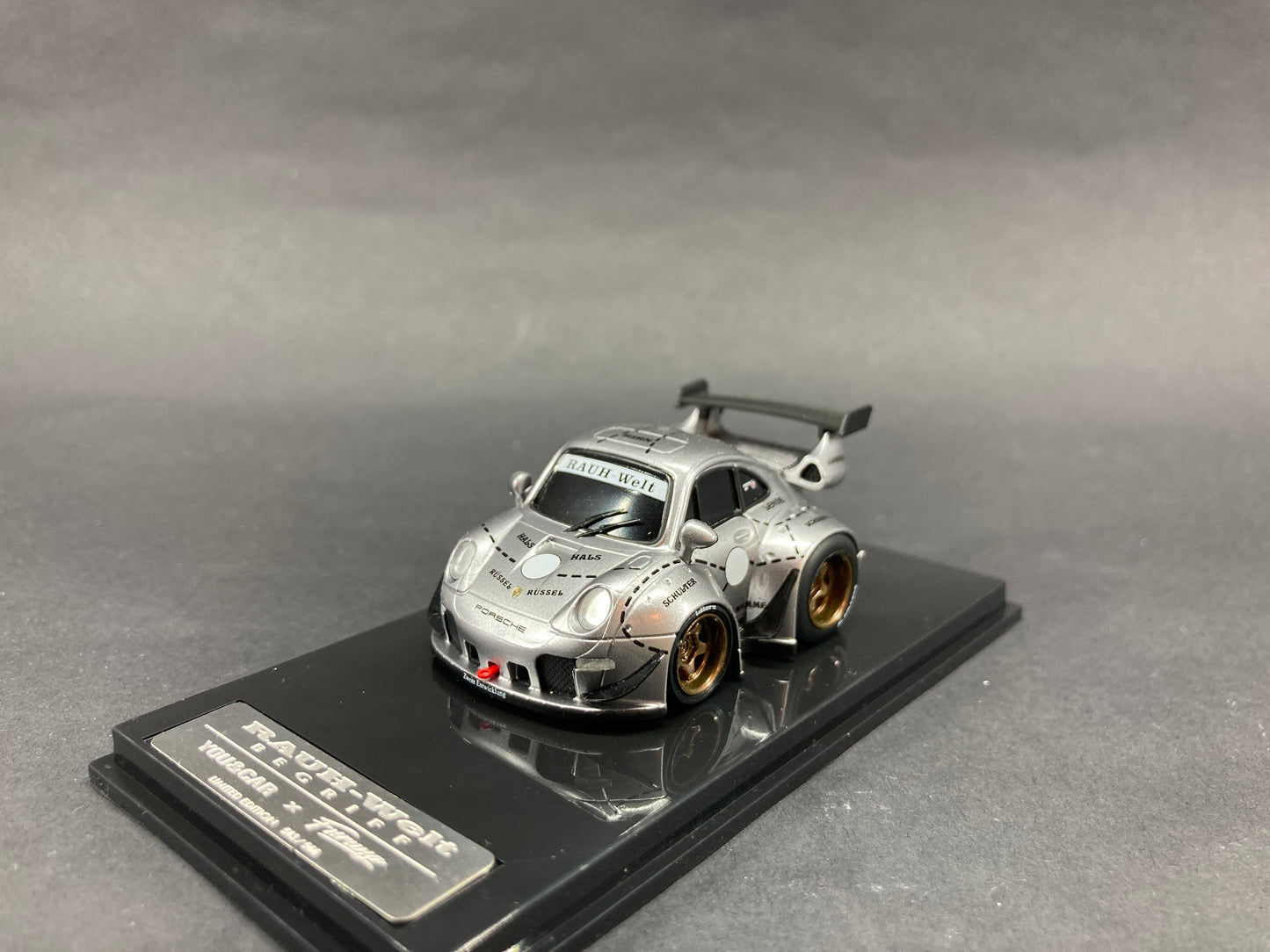 Furuya X YOU&CAR 1/64 Porsche Carrera 911 993 RWB Silver Pig Q-Car-Silver