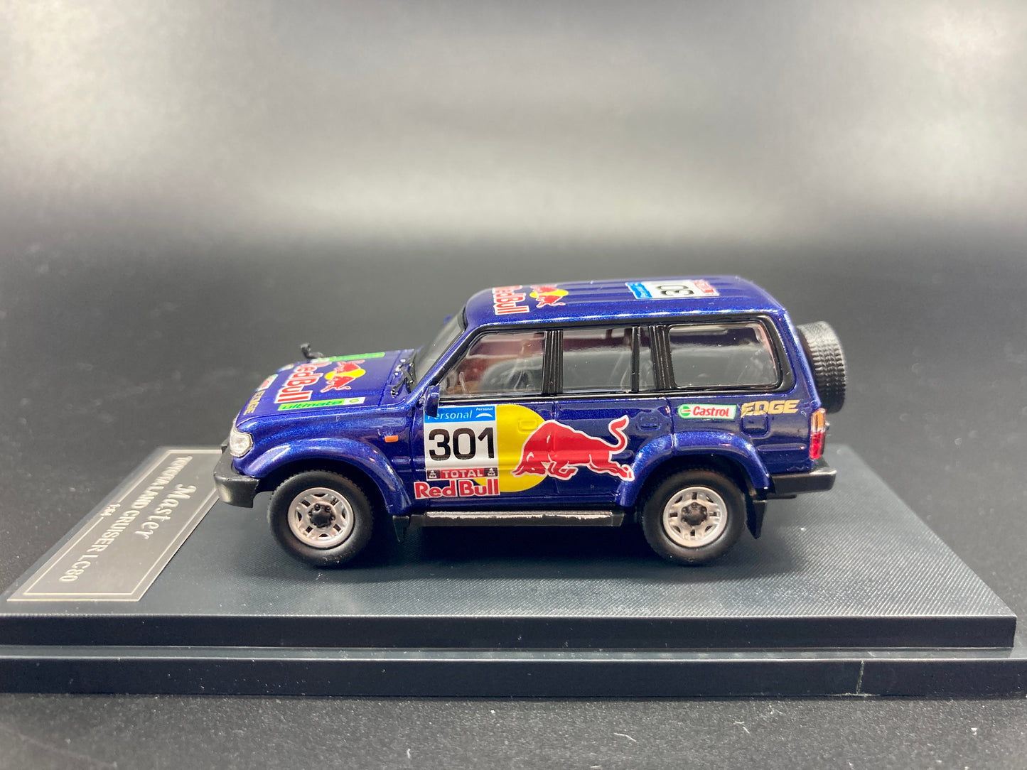 Master Model- 1/64 Toyota Land Cruiser LC80 Red Bull Rally SUV Diecast Model Car