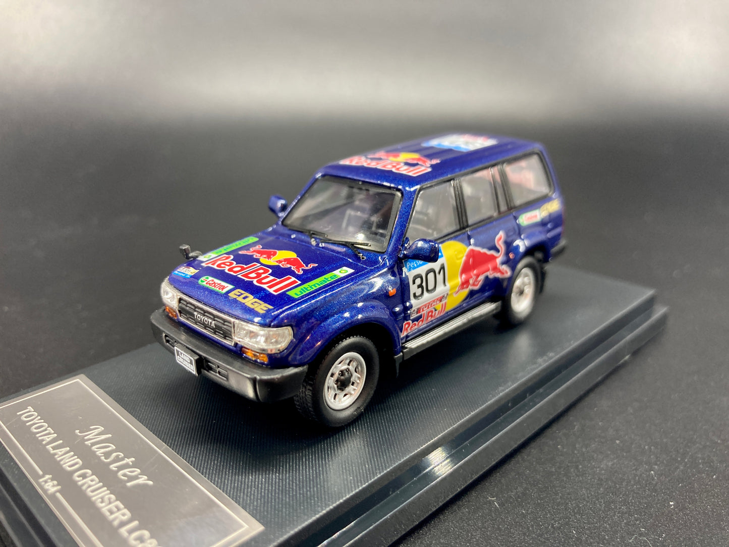 Master Model- 1/64 Toyota Land Cruiser LC80 Red Bull Rally SUV Diecast Model Car
