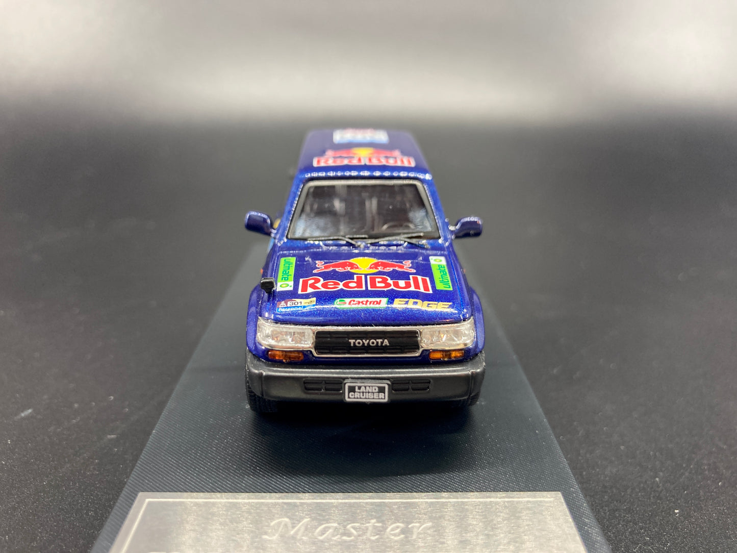 Master Model- 1/64 Toyota Land Cruiser LC80 Red Bull Rally SUV Diecast Model Car