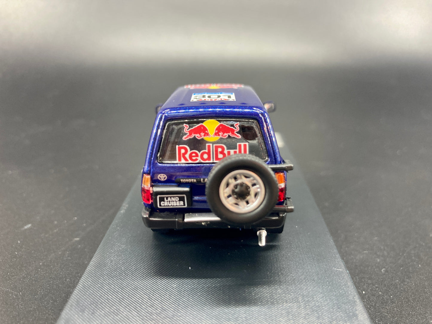 Master Model- 1/64 Toyota Land Cruiser LC80 Red Bull Rally SUV Diecast Model Car