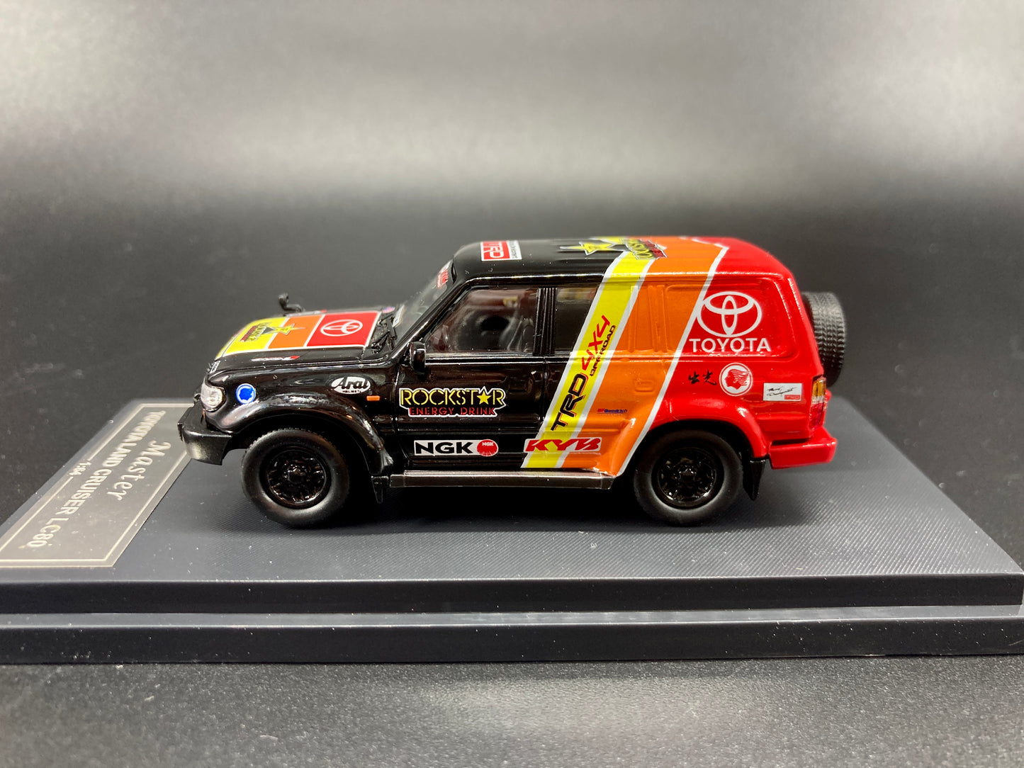 Master Model- 1/64 Toyota Land Cruiser LC80 TRD Edt. Rally SUV Diecast Model Car