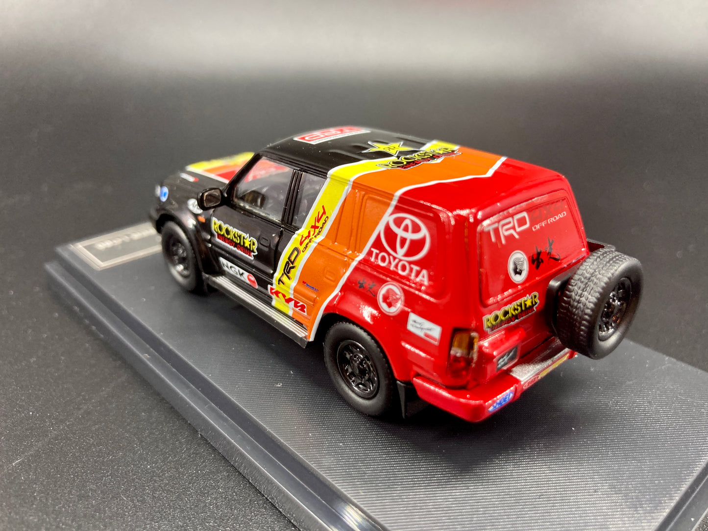 Master Model- 1/64 Toyota Land Cruiser LC80 TRD Edt. Rally SUV Diecast Model Car