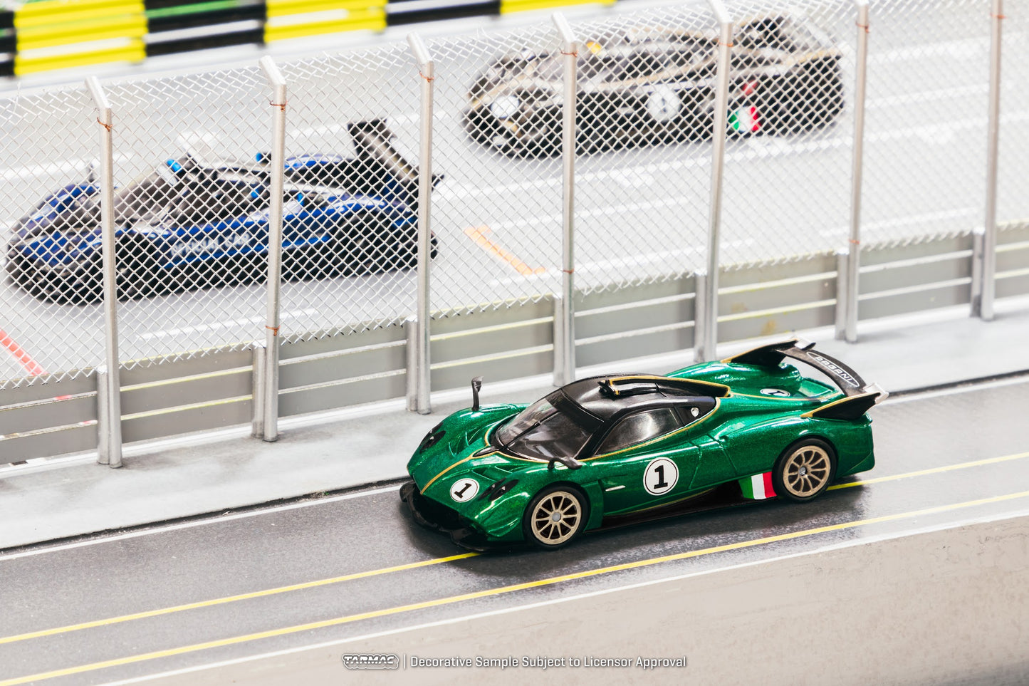 Tarmac Works 1/64 Pagani Huayra R Verde Trifoglio - GLOBAL64