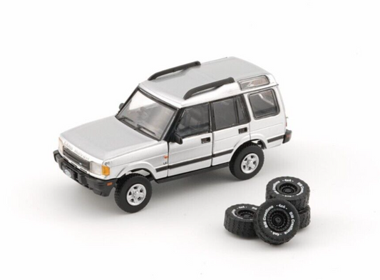 BM Creations 1/64 Land Rover 1998 Discovery 1 with 4 Additional Wheels- Silver (RHD)