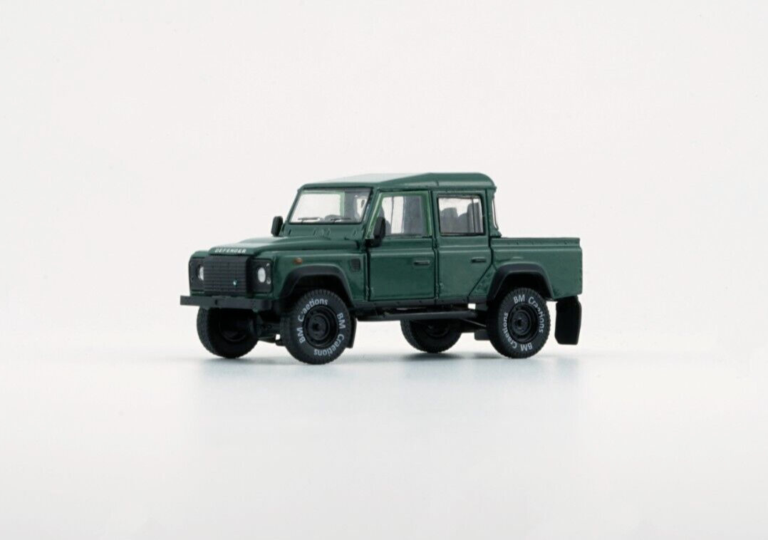 BM Creations 1/64 Land Rover 2016 Defender 110 Pick Up- Green (RHD)