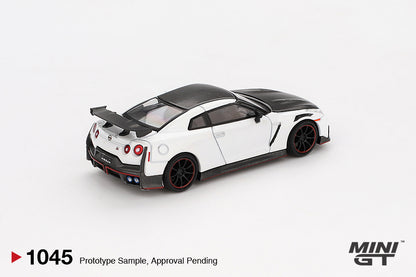 Mini GT 1:64 Nissan GT-R Nismo 2024 Brilliant White Pearl (MGT01045-CH)