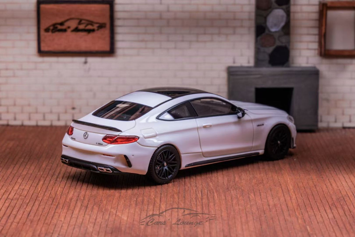 [Premium Resin Model] Car Lounge 1:64 Mercedes-Benz C63S Coupe C-Class W205 Diamond White Premium Box Packaging (Limited to 399 Pieces)
