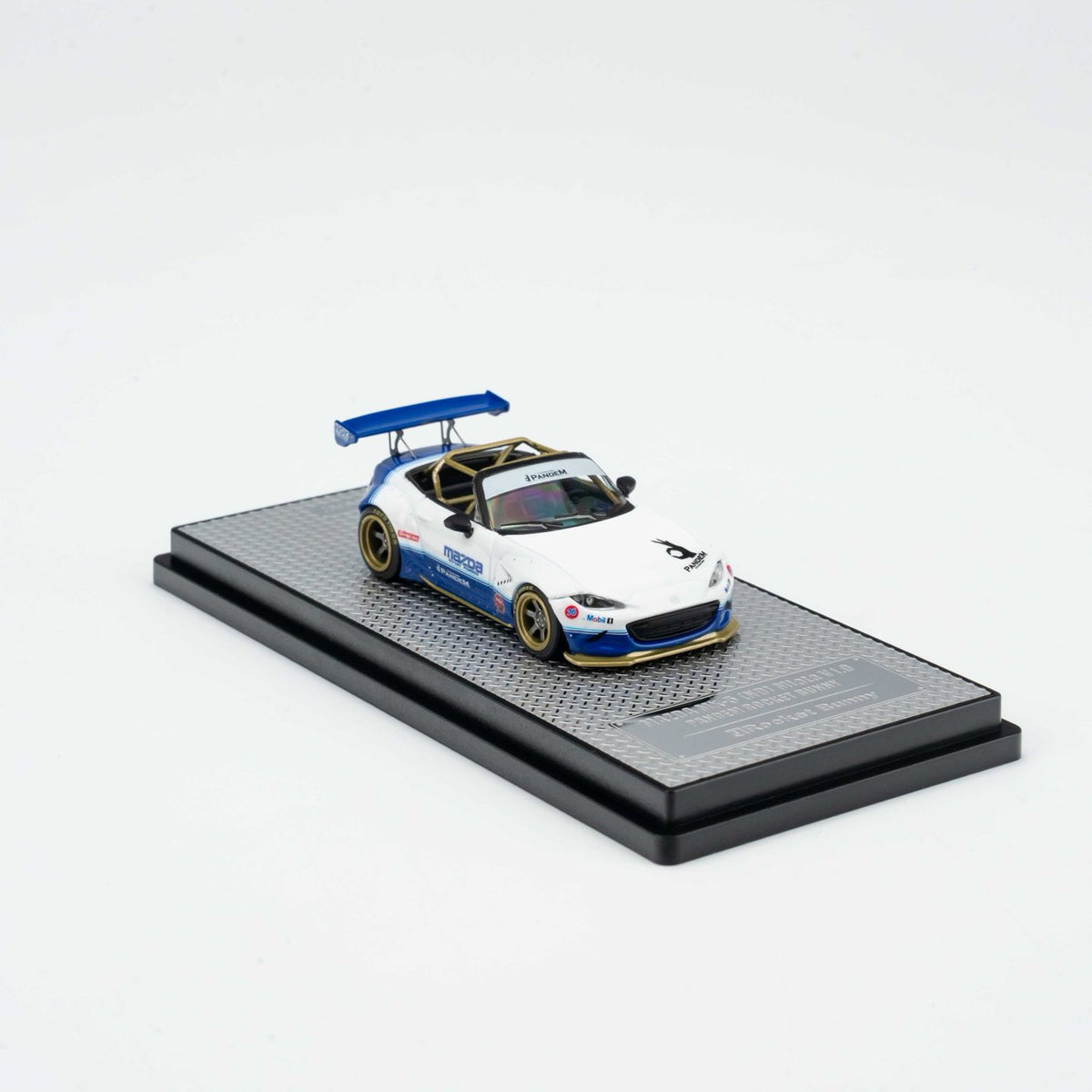 INNO64 1:64 MAZDA MX-5 ND Miata PANDAEM ROCKET BUNNY V1.0 (IN64-MX5P-ND-01)