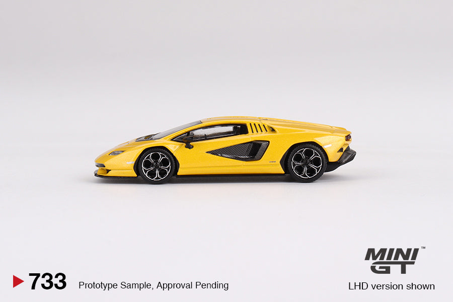 Mini GT 1:64 Lamborghini Countach LPI 800-4 New Giallo Orion (MGT00733-L)