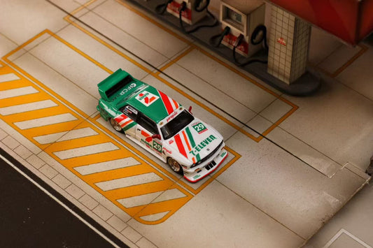 Street Weapon 1:64 BMW M3 E30 Live to Offend LTO Custom 7-11 Seven Eleven
