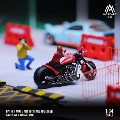MoreArt 1:64 Harley-Davidson Motorcycle Pretty Girl Doll Set (1 Motorcycle + 1 Figure)