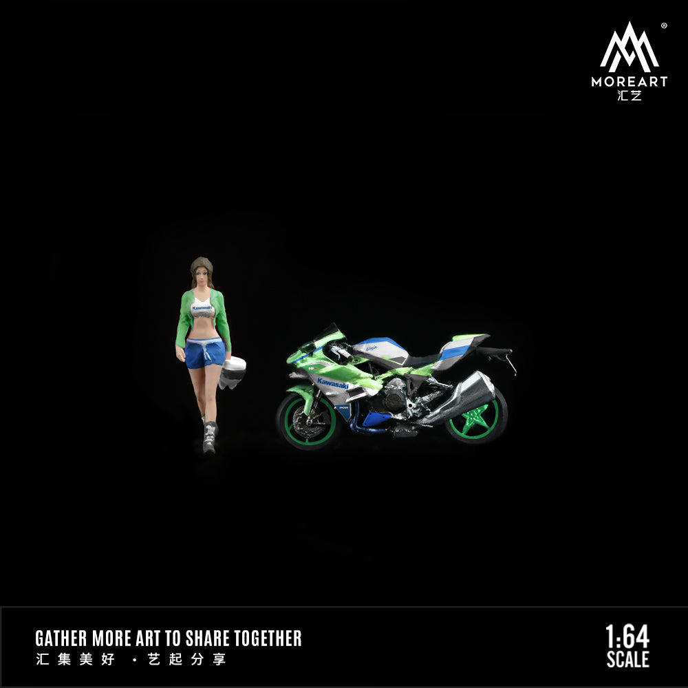 MoreArt 1:64 Kawasaki Classic Green Flower Motorcycle Doll Set (1 Motorcycle + 1 Figure)