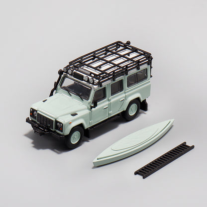 Master Model 1:64 Land Rover Defender 110 Light Green Edition with Roof Rack + Kayak + Ladder