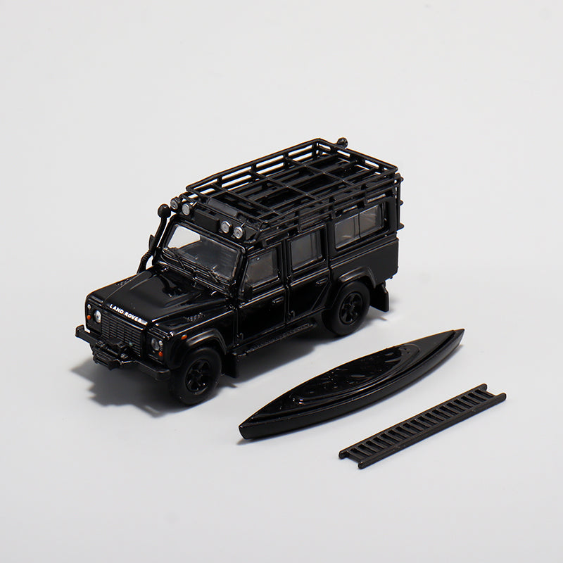 Master Model 1:64 Land Rover Defender 110 Gloss Black Edition with Roof Rack + Kayak + Ladder