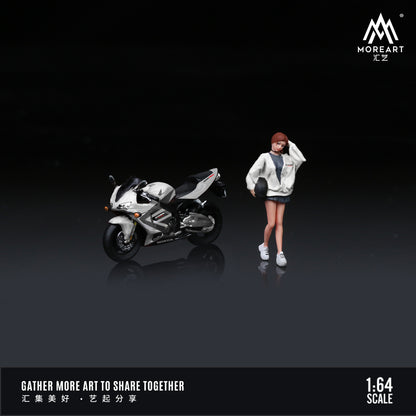 MoreArt 1:64 Honda CBR 600RR Black and White Striped Motorcycle Doll Set (1 Motorcycle + 1 Figure)